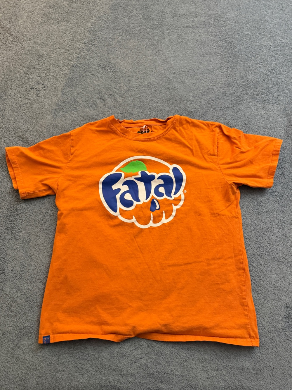 Very Cool! Orange Graphic Logo T-Shirt Size L Blue White Green
